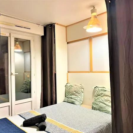 Entier 2 Pieces Avec Grande Terasse Proche Gare Apartment Melun